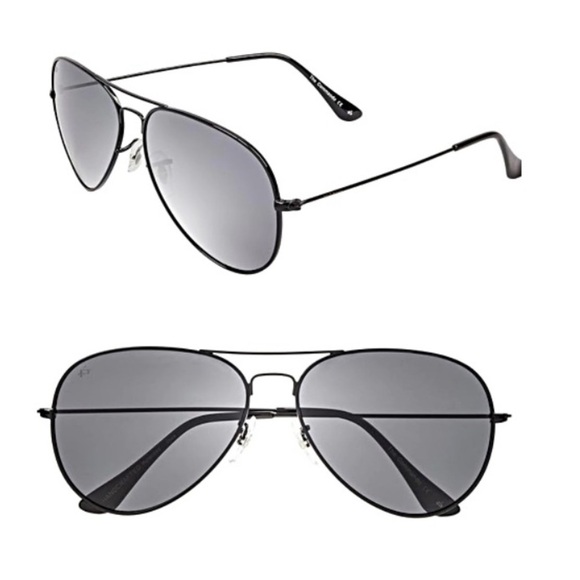 Prive Revaux Black/Gray Polarized
Aviator Sunglasses women’s - Picture 1 of 4